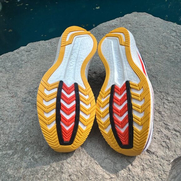 Saucony Endorphin Speed 2 Running Shoes – Women’s Size 7 – New - Picture 4 of 16